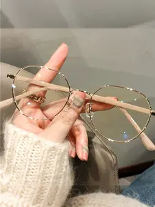 Stylish Anti-Blue Light Glasses Flat Frame Lightweight Eyeglasses Durable Glasses Computer Reading Gaming TV Phone Glasses for Women, Students