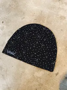 Unisex Geometric Embroidered Print Hat, Casual Streetwear Style, Slim-Fitting Press-On Cap, All Seasons Fashion Accessory, Urban Hat, Embroidered Headwear, Polyester Cap