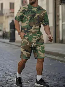Men's 3D digital printed two-piece set with classic camouflage all-over print in workwear style, 2Pcs, trendy and fashionable set, trendy retro casual two-piece set, vacation-style trendy outfit, breathable sporty casual style, a perfect holiday gift for