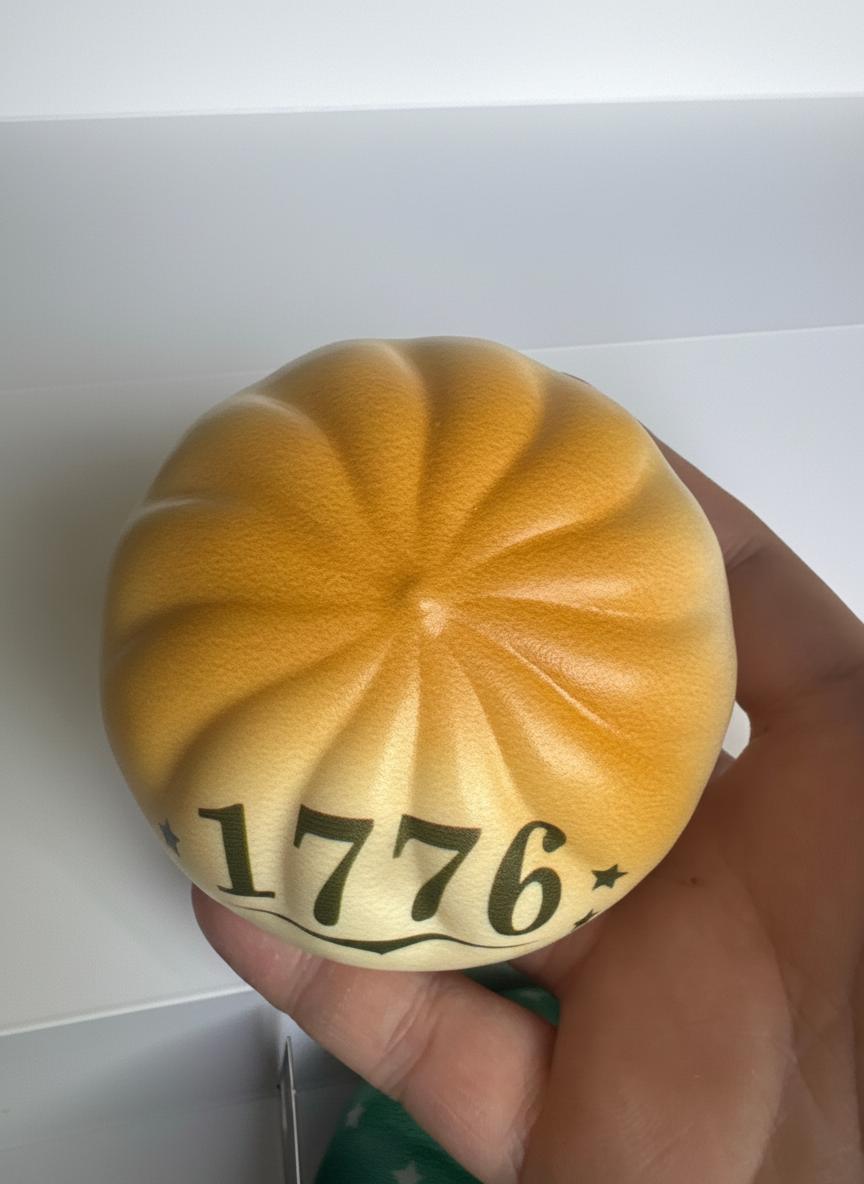 PU Material Slow Rise Squishy Toy 9cm Super Soft Slow Rebound Hand Feel Great for Adults Kids Birthday Gift Reward Prize