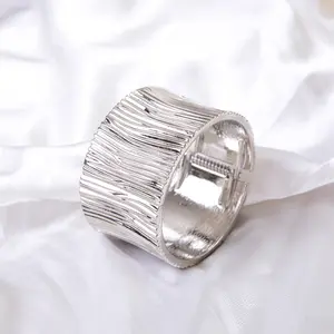 Chunky Bracelets for Women Thick Wide Bangle Bracelet Oversize Textured Open Hinge Wrist Cuff Bracelet Jewelry Gift
