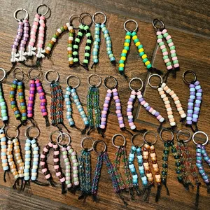 Handmade Pony Beads Keychain, Simple Compact Design Stylish Keychain, Ideal Gifts