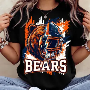 City Football Bear Graphic T-Shirt – Game Day Fan Energy🐻🏈| Trendy Streetwear Tee for Tailgates, Parties & Daily Wear| Soft Breathable Comfortable Unisex Shirt| Casual Urban Sports Style| Perfect Gift for Football Fans