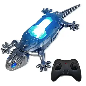 Wall Crawl Gecko Toy, Remote Control Lizard with LED Glowing Eyes, 360 Spin & Climb, Interactive Kids Toy, Fun Indoor Games, Birthday Gift for Boys Girls, Christmas Party Favors, Cool Kids Toy, Family Game Night, Stocking Stuffer, Teen Christmas Gifts
