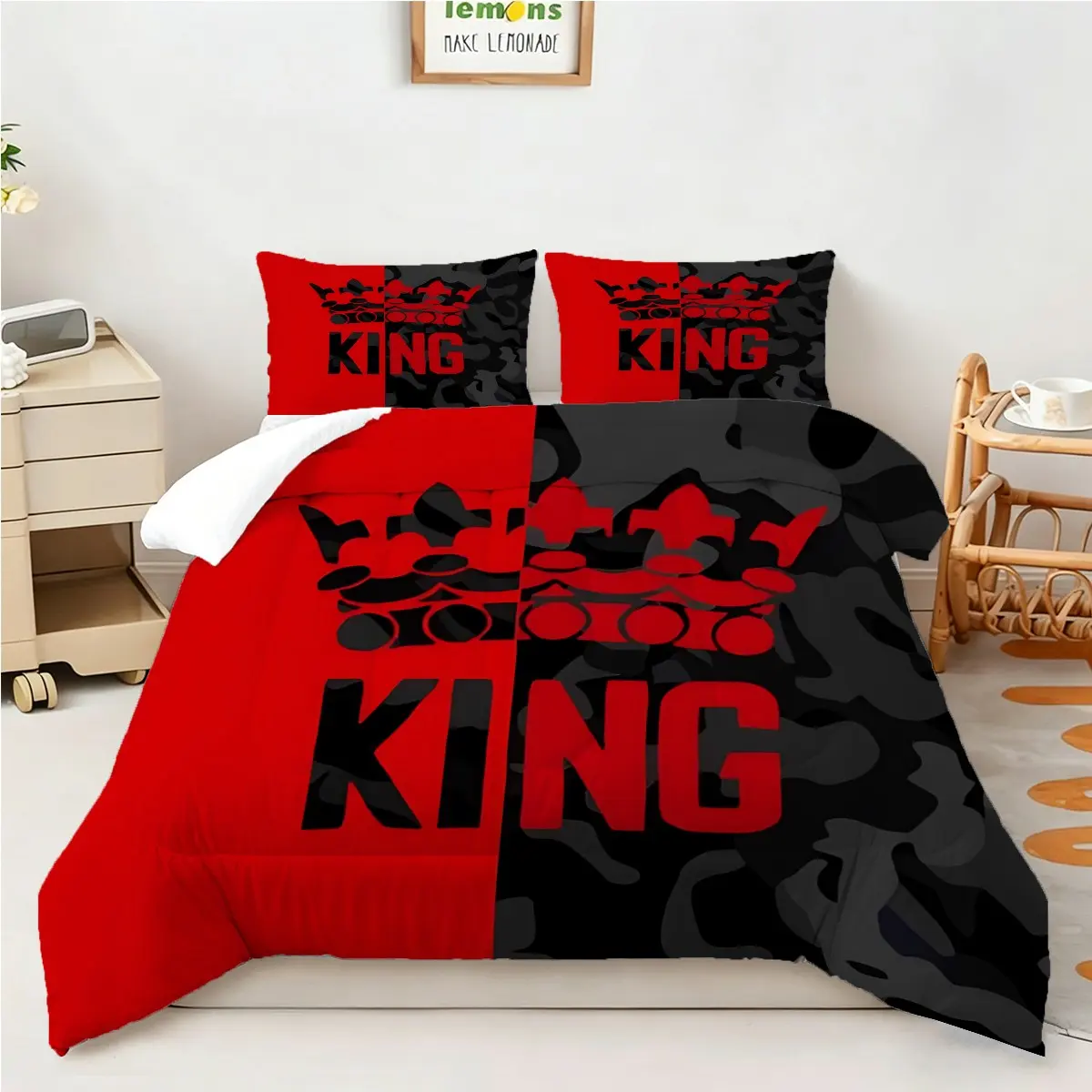 2/3Pcs King Crown Theme Quilted Comforter Set, Red and Black Camouflage / Color Block Print, Fluffy and Warm Quilt Insert, Soft and Breathable Quilt, Trendy and Cool Bedroom Printed Bedding Set for All Seasons, Pillowcase Not Included.