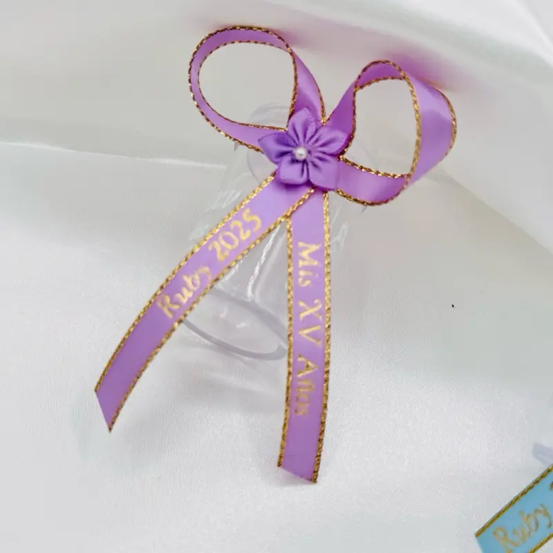 Miniature Salt Shaker Keychain Party Favors - 12-Piece Unisex Customizable Gift Set with Custom Ribbons, Handpicked Personalized Gift, Themed Goodies for Quinceañera Parties, 12-Piece Set, Fashion Accessories, Twelve Pieces