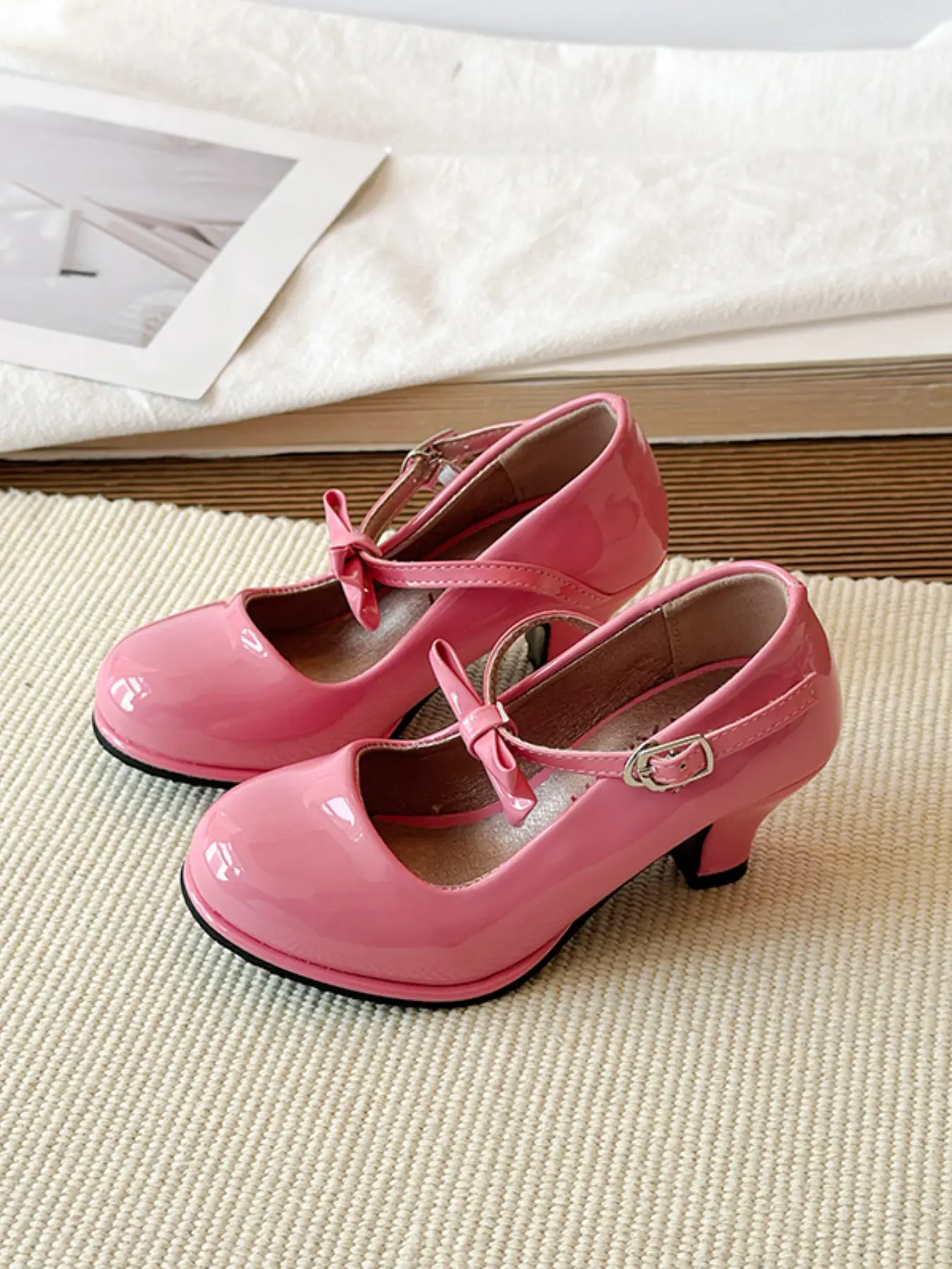 Girls' Bow Mary Jane Shoes, Bow Decorated Shoes, Glossy PU, Thick Rubber Sole Anti-Slip, Round Toe, Sweet Style, High Heel Design Princess Shoes for Performances, Fashion Shoes, Footwear