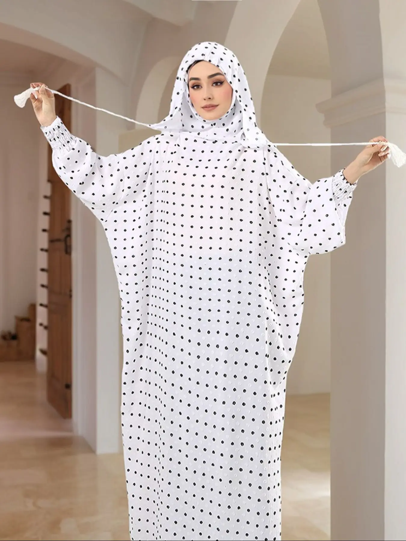 Wool Ball Spotted Printed Robe, Modest Fashion Head Strap Design, Modest Style, Adjustable Elasticity, Soft Breathable Fabric, Daily Wear, Traditional Arabic Robe, Modest Clothes