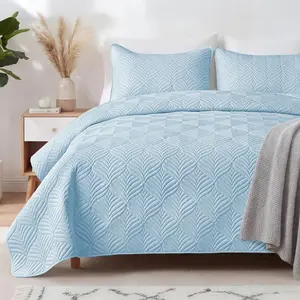 Extra Soft Full Queen Quilt Bedding Set, Lightweight Light Blue Bedspreads Quilts Queen Size with Modern Pattern, Reversible 3-Piece Coverlet with 2 Pillow Shames for All Seasons
