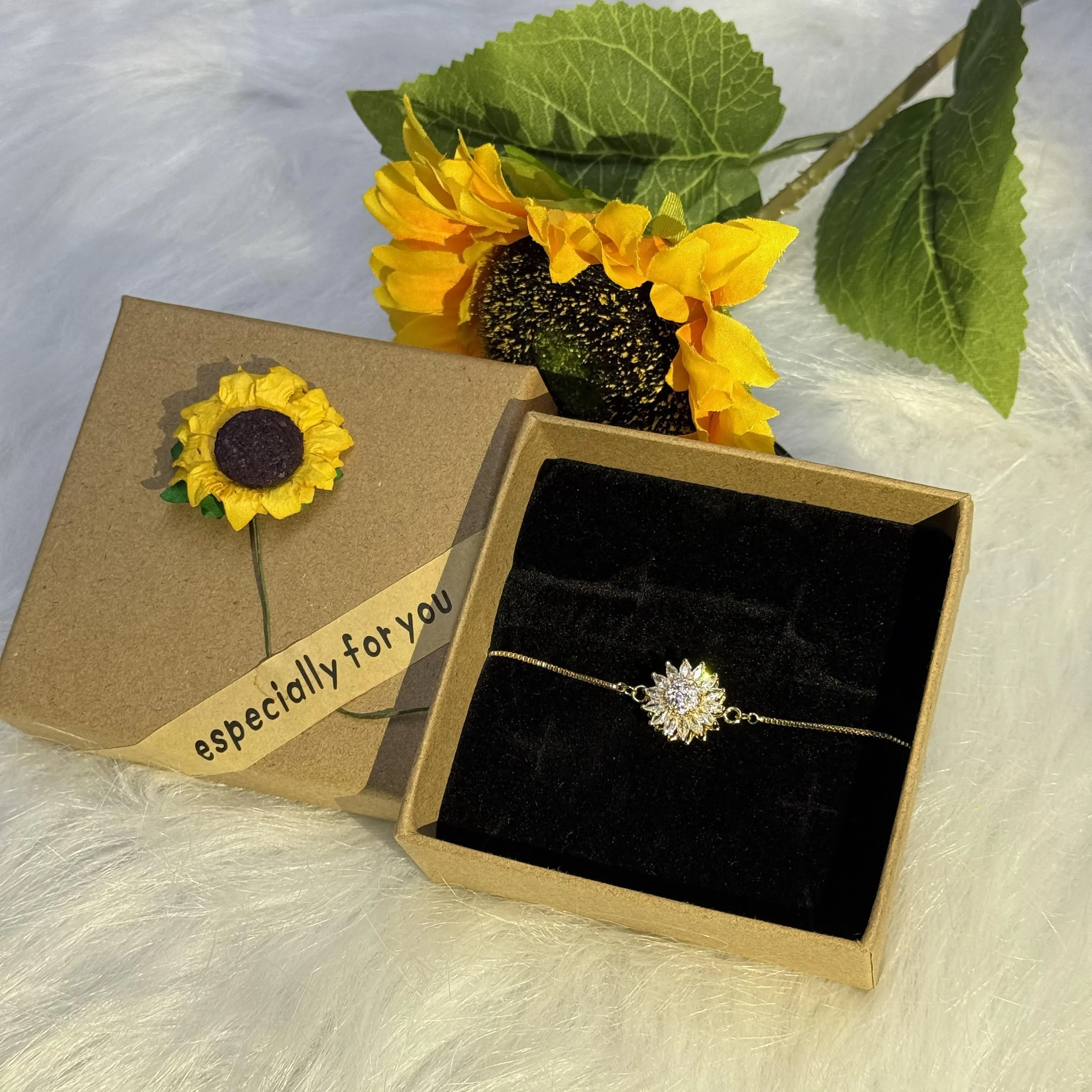 Sunflower Bracelet - Unisex Design, Metal Coating, Symbol of Resilience, Positivity, and Tranquility, Perfect for Inner Peace and Relaxation