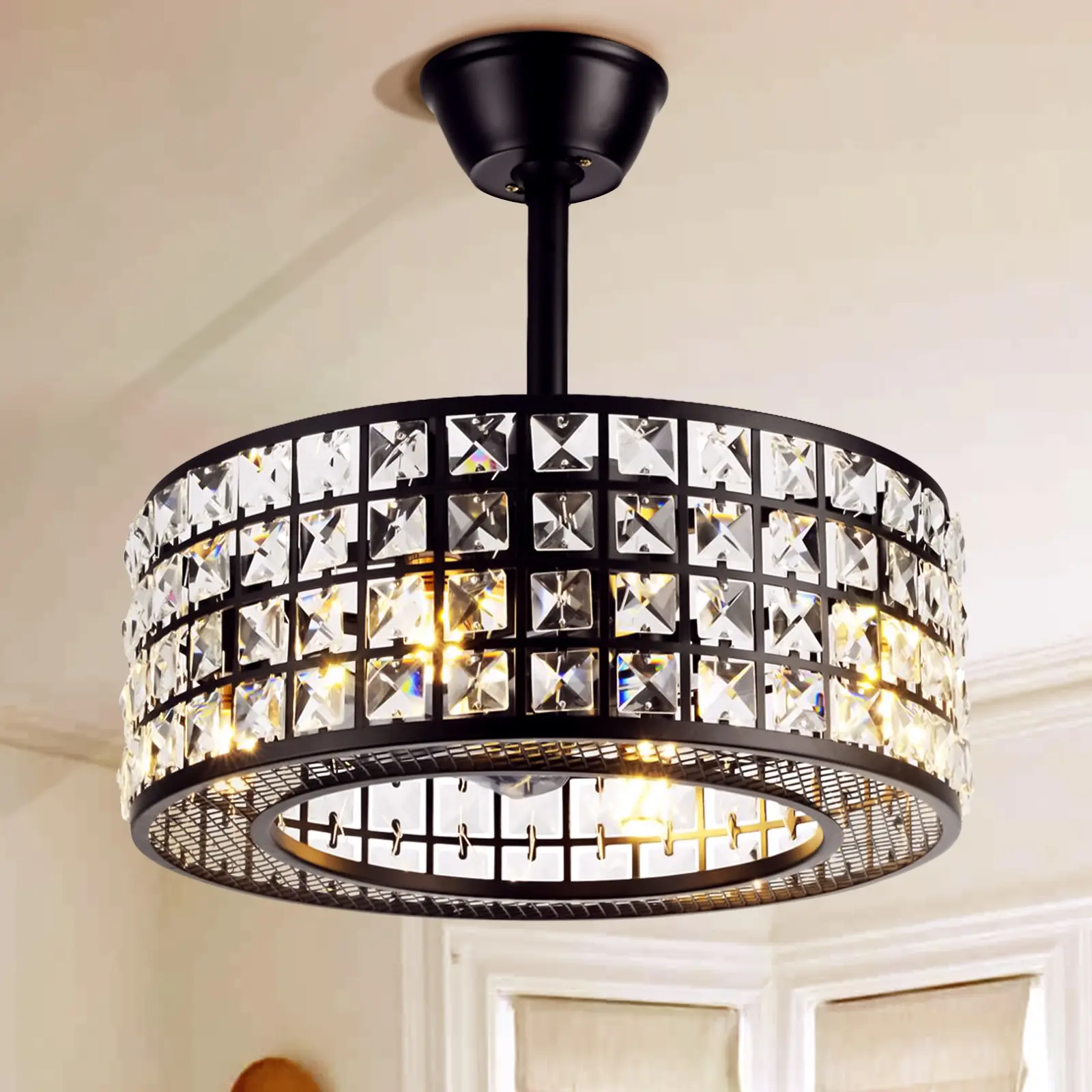 Round American Simple Fan Chandelier Round American Simple Fan Chandelier