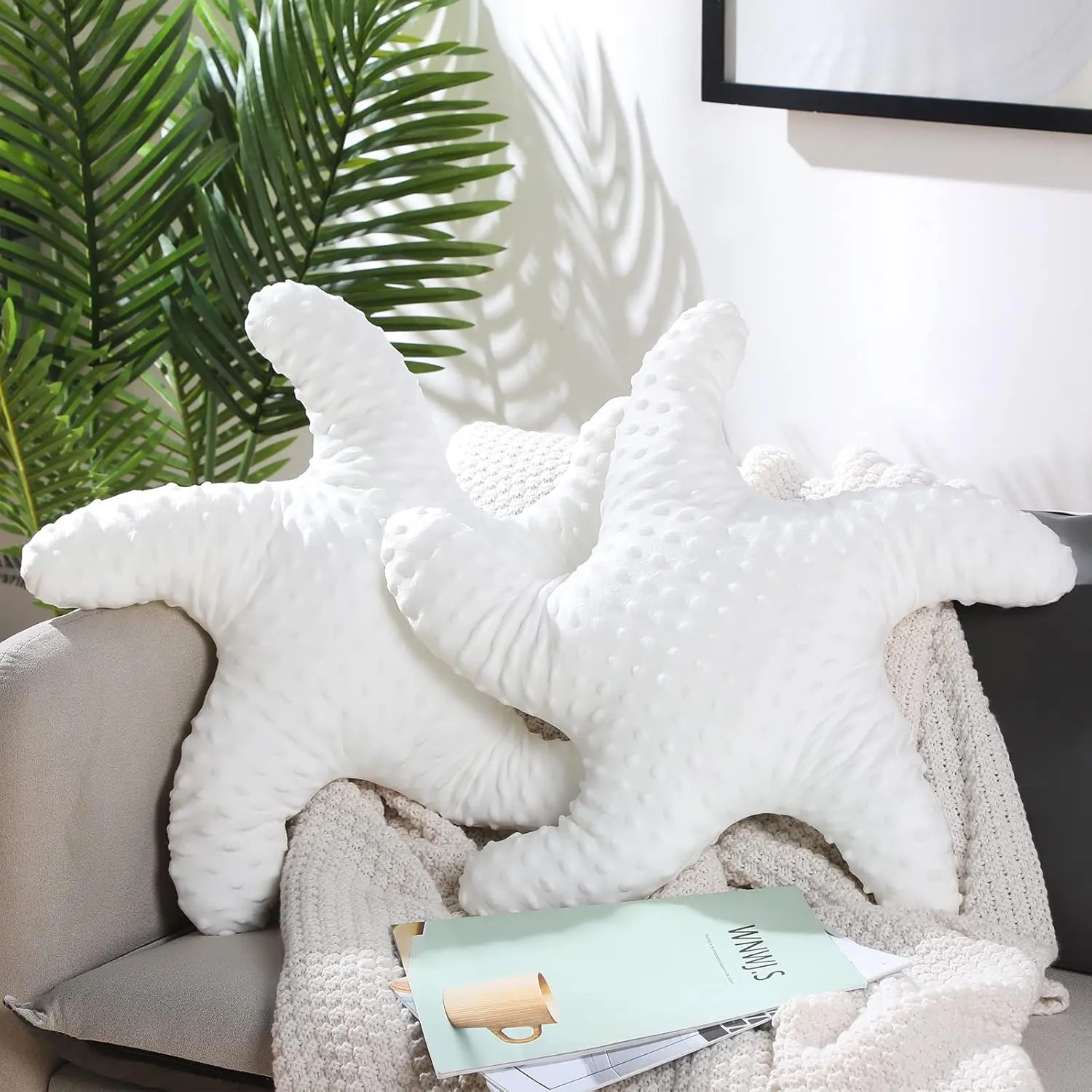 2 Pcs Fluffy Starfish-Shaped 20in Throw Pillows, Cute Stuffed Home Supplies, Coastal Ocean Decor Cushion for Bedroom, Living Room Sofa Couch, White