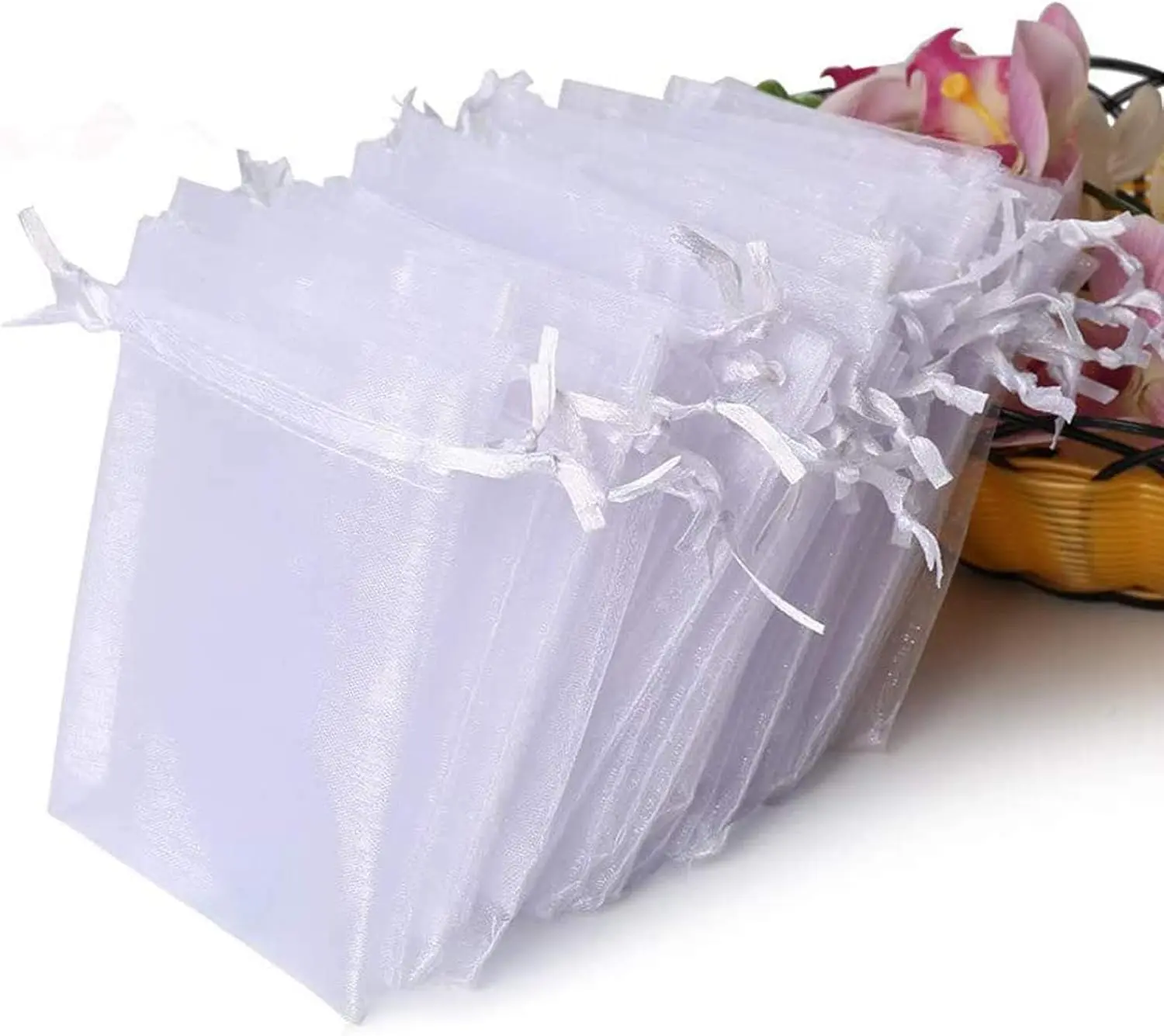 100PCS Premium Sheer Organza Bags, White Wedding Favor Bags with Drawstring, 4x4.72 Jewelry Gift Bags for Party, Jewelry, Christmas, Mother's Day, Festival, Bathroom Soaps, Makeup Organza Favor Bags