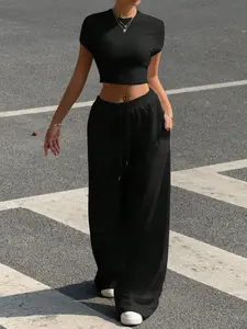 Black Cropped Tee & Wide Leg Sweatpants Set - 2026 Trending Streetwear, Soft Stretchy Fabric Perfect for Daily Outings, All-Black Slimming Design That Stands Out, Versatile Relaxed Fit