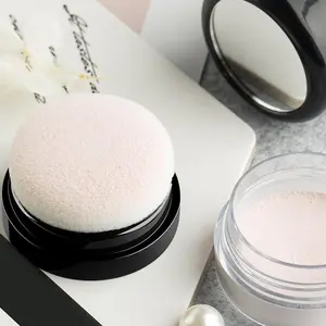 Ilisya Powder Foundation Ivory, Long-Lasting Makeup Base, Lightweight Finish Suitable for All Skin Types, Perfect Gift for Makeup Lovers