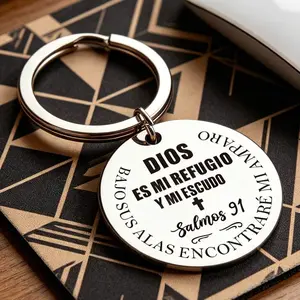 1pc Elegant Stainless Steel Engraved Keychain,  Spanish Psalm 91, Gift For Friends, Prayer Gift, Parties, Bag Accessories Lanyards With Id Holder Car Accessories Bag Charms Christmas Car Accessories Father, Graduation, And Teacher