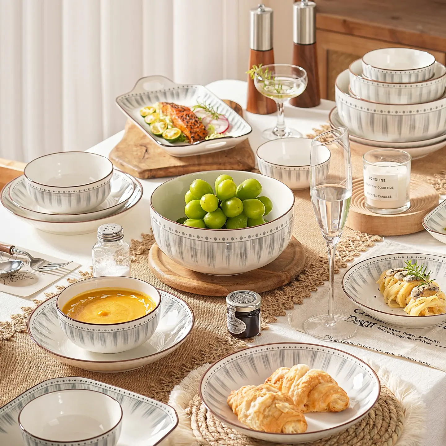 8/17/22 piece ceramic cutlery set, Japanese style, microwave and dishwasher safe, suitable for serving desserts, appetizers, and dinner. Health and safety glaze
