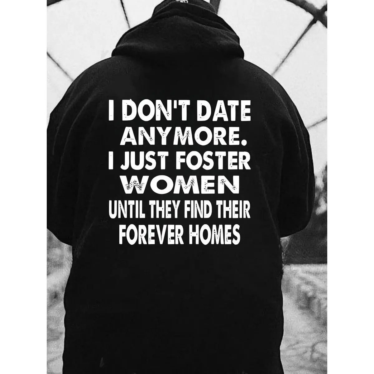 Men's "I Don't Date Anymore" Sarcastic Text Customized Pullover Hoodie - Loose-Fit Athletic Gen X Streetwear, Casual Long Sleeve Polyester Sweatshirt, Baggy Oversized Valentines Day Menswear Top, Hoodie-Black