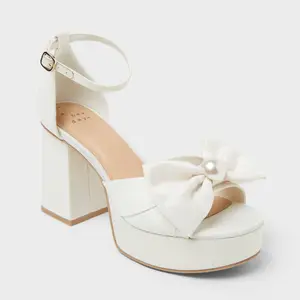 Women’s Melody Heels with Memory Foam Insole - A New Day White 8