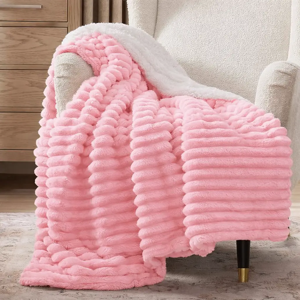 Luxury Plush Throw Blanket, Cozy Lightweight Warm Flannel Blanket for Sofa, Bed & Couch, All-Season Soft Solid Color Home Decor Blanket Gift