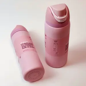 Rose pink Water bottle 32oz, 945ML, freesip,with straw,heat preservation time more than 24 hours, cold and hot water can be insulated, can make coffee, frozen drinks, , exquisite workmanship, suitable for camping, work, indoor and Outdoor use.