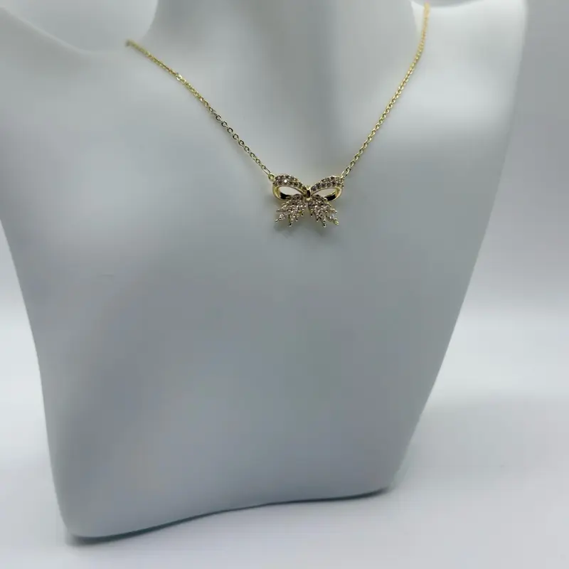 Necklace Lazo with Elegant Design and Durable Chain