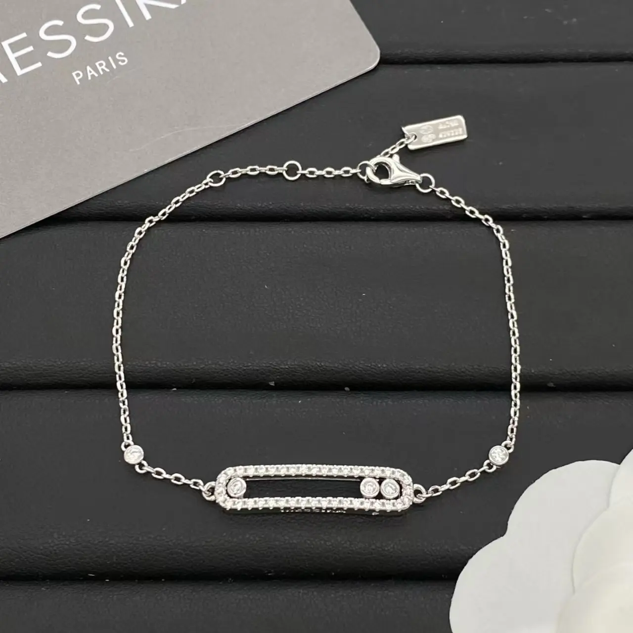 Sophisticated Bracelet with a Sparkling Central Rectangle Bar, a Minimalist Accessory with a Delicate Chain for Comfortable Wear and Special Events, Bangle Bracelet, High Quality Bracelet