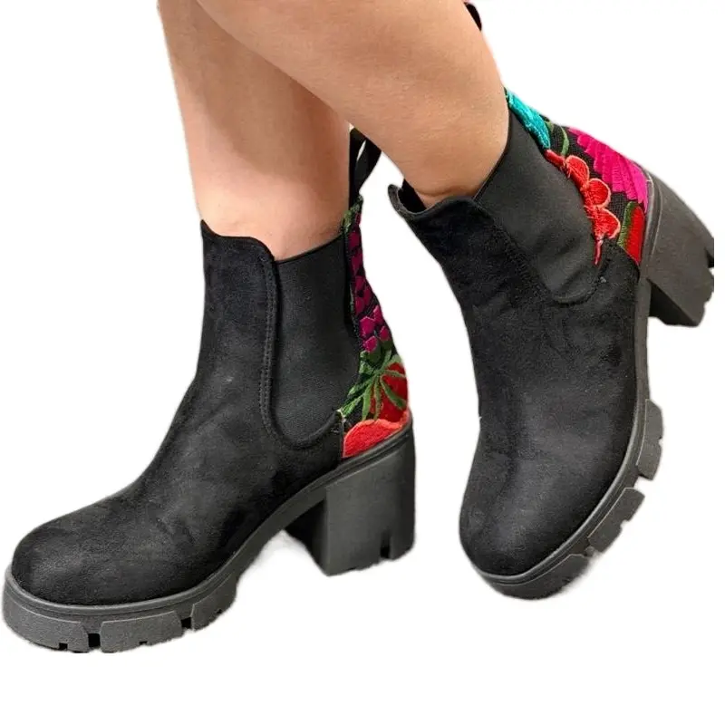 Bota de gamuza - Beautiful Embroidered Boot - Handmade in Mexico, Floral Design, Casual & Formal, Mexican boot  Women bota artesanal - bota gamuza oscura bordada - bota gamuza cafe bordada