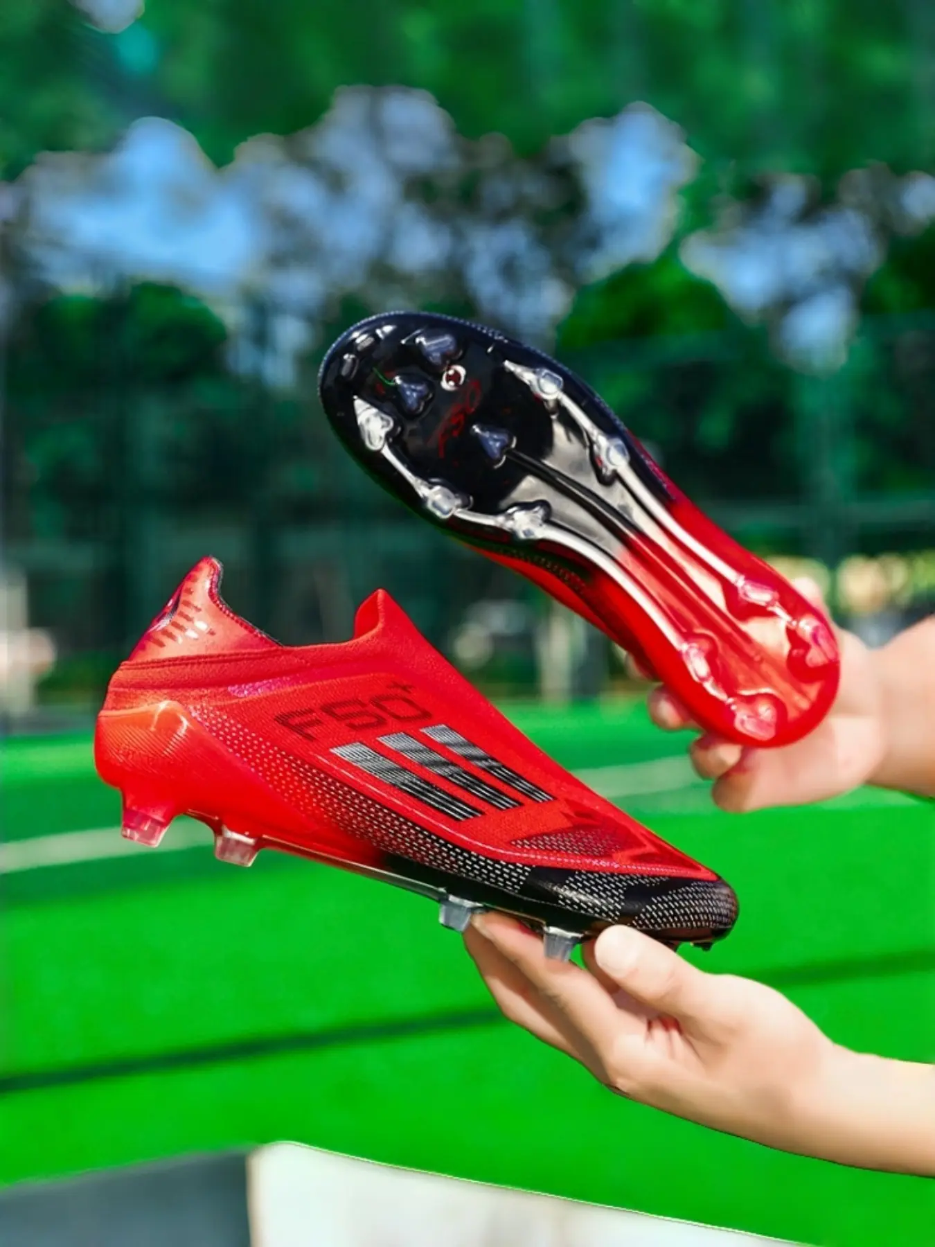Men Women High-End Seamless Football Shoes, Anti-Slip Durable Outdoor Lawn Soccer Cleats, Super Grip Support, Fashionable Design