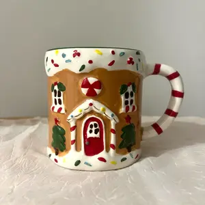Gingerbread House Mug Candle - Festive Home Decor Ornaments