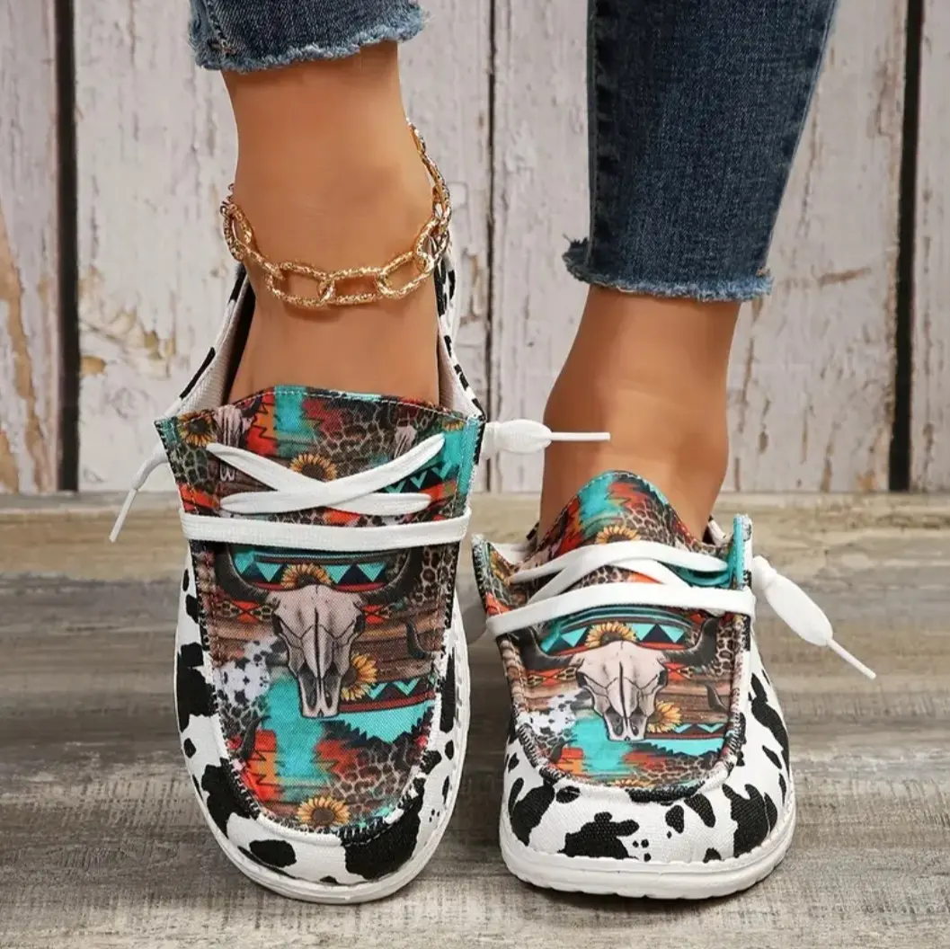 Women's Cow Pattern Canvas Shoes, Casual Lace Up Low Top Shoes, Lightweight Outdoor Sneakers