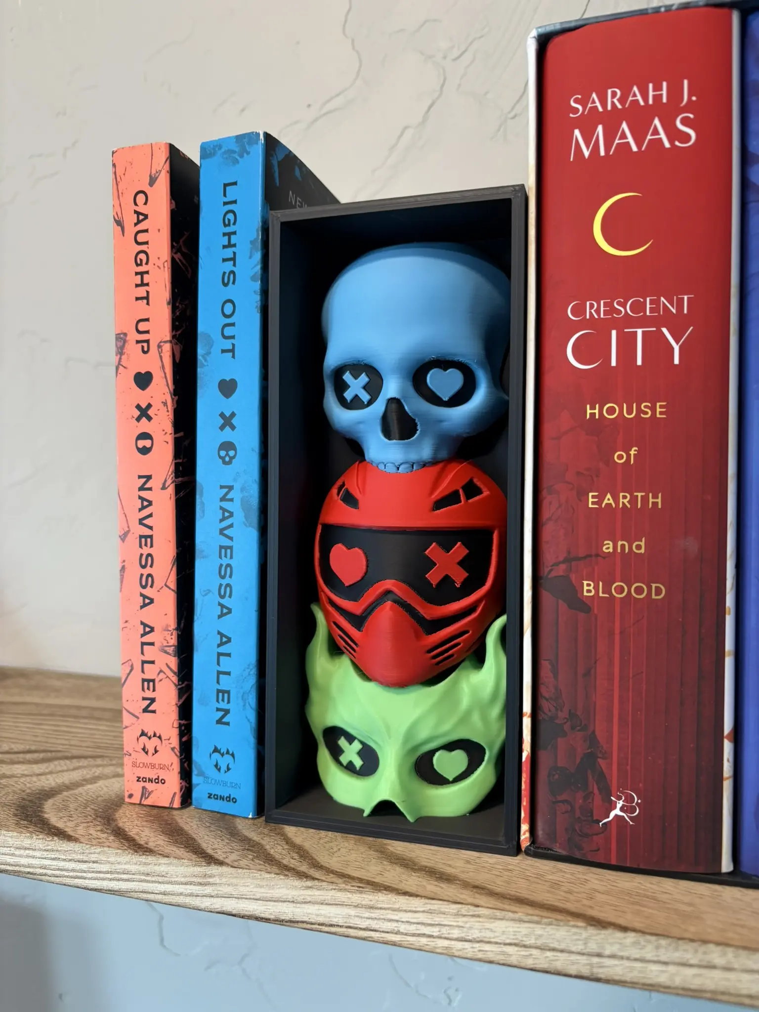 Goth Dark Romance Layered Stacking Skull Mask Shadow-Box Book Nook Figurine - 3D Printer-Crafted Hidden Display Bookshelf Art Figurine, Adult Dark Figure Decor, Home Decor Shelf Decoration Figure with Unique Eye Details, Horror Lover Gift for Book Gaps, F
