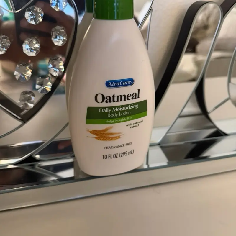 XtraCare Oatmeal Daily Moisturizing Body Lotion – 10 fl oz