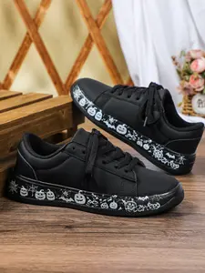 Men's Fashion Simple Classic Trick or Treat Halloween Elements Spider, Skeleton, Bat, Pumpkin Casual Sneakers, Breathable Comfortable Low-top Skateboard Shoes, Suitable for Halloween Christmas Gifts, Black Friday Carnival, Commute Work, Travel, Run