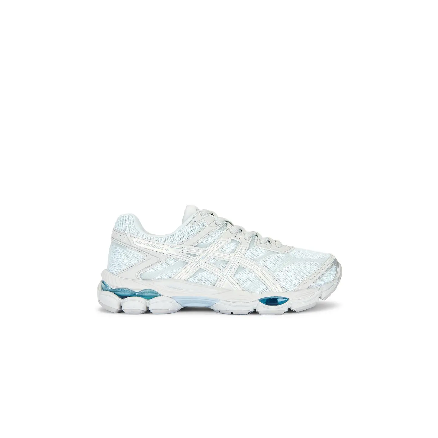 Asics Gel-Cumulus 16 Sneaker in Airy Blue & Glacier Grey
