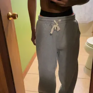 Men's Solid Thermal Lined Pants with Drawstring Waist, Comfy Regular Fit Straight Leg Trousers for Fall & Winter, Men's Bottoms for Daily Wear Thermal Menswear