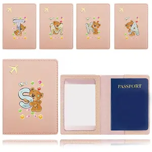 Cute Bear & Letter Pattern Passport Case, 1 Count Versatile Travel Wallet, Passport Protective Case for Air Tickets Vaccine Cards Cash Credit Cards, Passport Cover, Travel Document Holder, Versatile Travel Accessory
