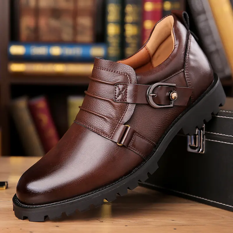 DINAOR Men's Slip-On Rubber Footwear, British Style Modern Formal Shoes with Grip on Hard Floors