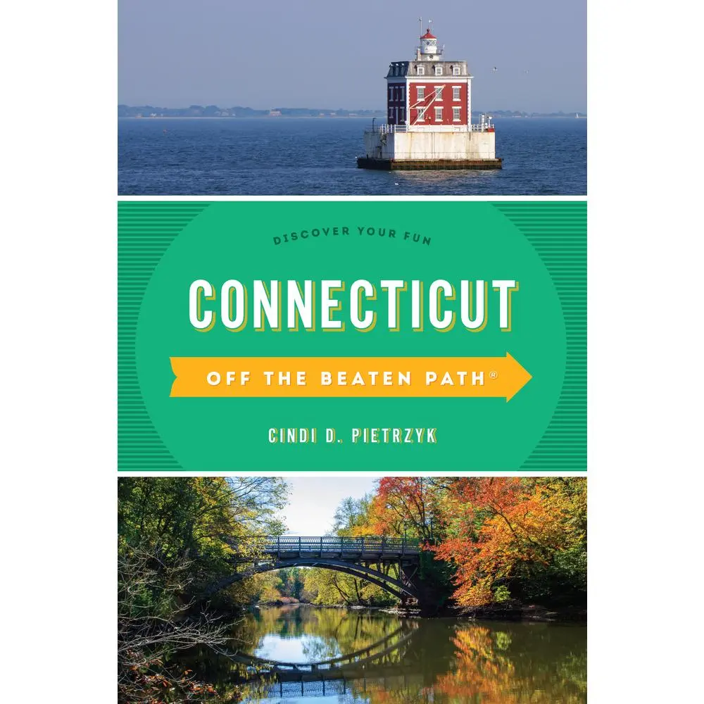 USED-Connecticut Off the Beaten Path(R): Discover Your Fun by Pietrzyk, Cindi D. (Paperback)