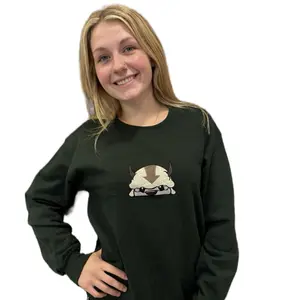 Bison Embroidered Sweatshirt | Trendy Crewneck Pullover | Soft & Cozy Y2K Aesthetic | Vintage Nature-Inspired Design | TikTok Viral Fashion