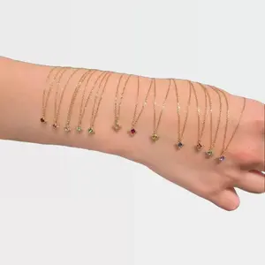 Natural Crystal Flash Diamond Clover Pendant Necklace Light Luxury Niche Design Birthday Gift Crystal Necklace December Birthstone Crystal Clavicle Chain