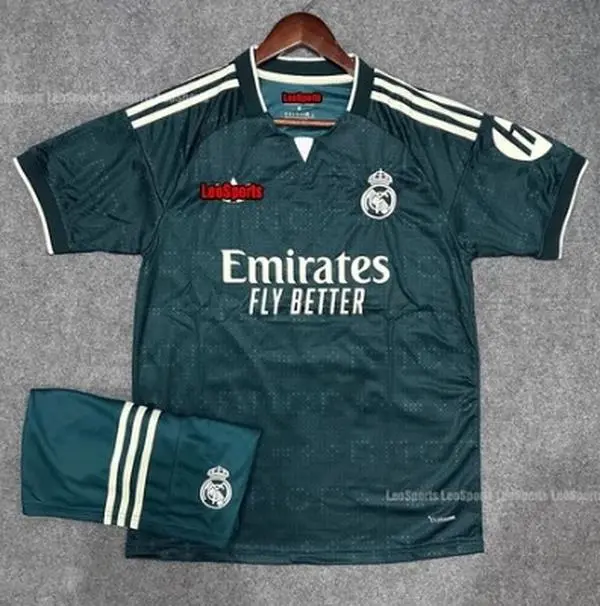 Men's Green Soccer Jersey and Shorts Set  | Goalkeeper Style Soccer Uniform | Breathable Short Sleeve Sportswear