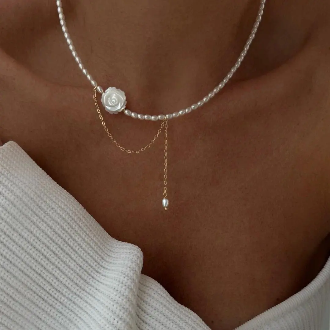 Women's Metal-Coated Pearl Pendant Necklace with Long Tassel Charm, Boho-Minimalist Collar Chain, Elegant Casual Accessory for Daily Wear