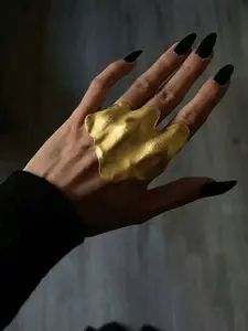 Women's Palm Bracelet, Abstract Asymmetrical Metal Jewelry, Exaggerated Palm Ring, Y2K Punk Style Party Accessory, Metal Material