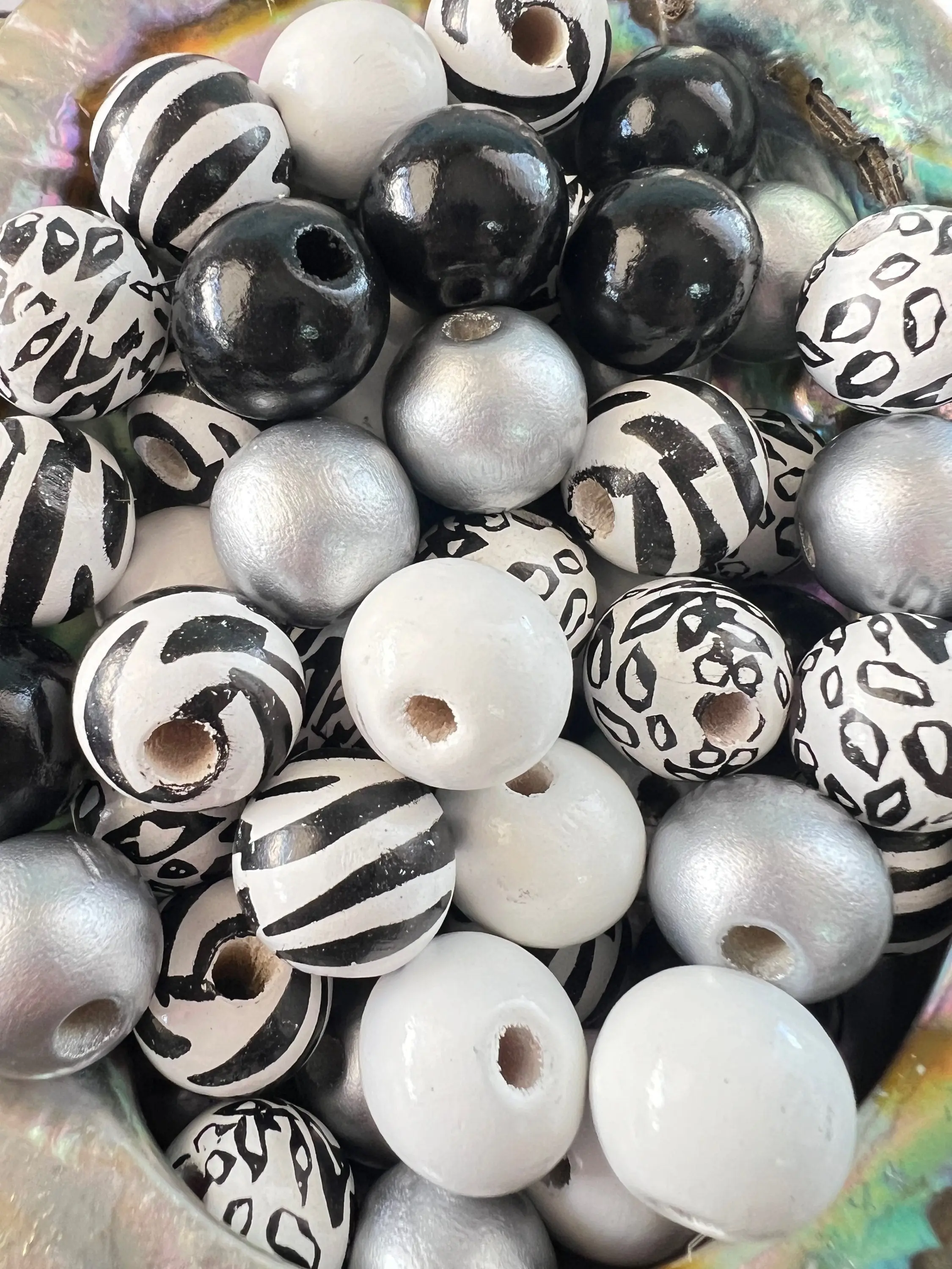 WB3- (10PCS) 15mm Multicolored Leopard/Zebra/Black/White/Silver Round Wooden Beads For DIY