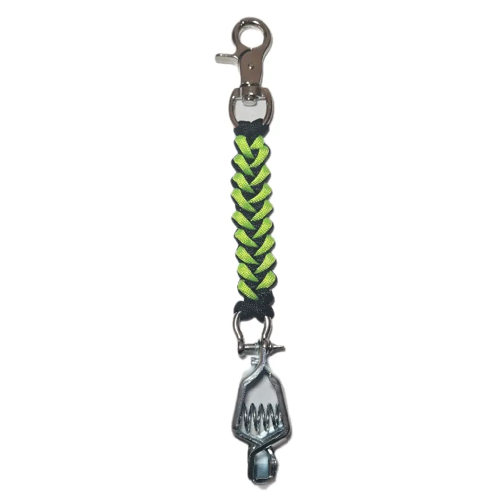 Paracord glove clip. *Shark jawbone knot* Paracord glove clip. *Shark jawbone knot*