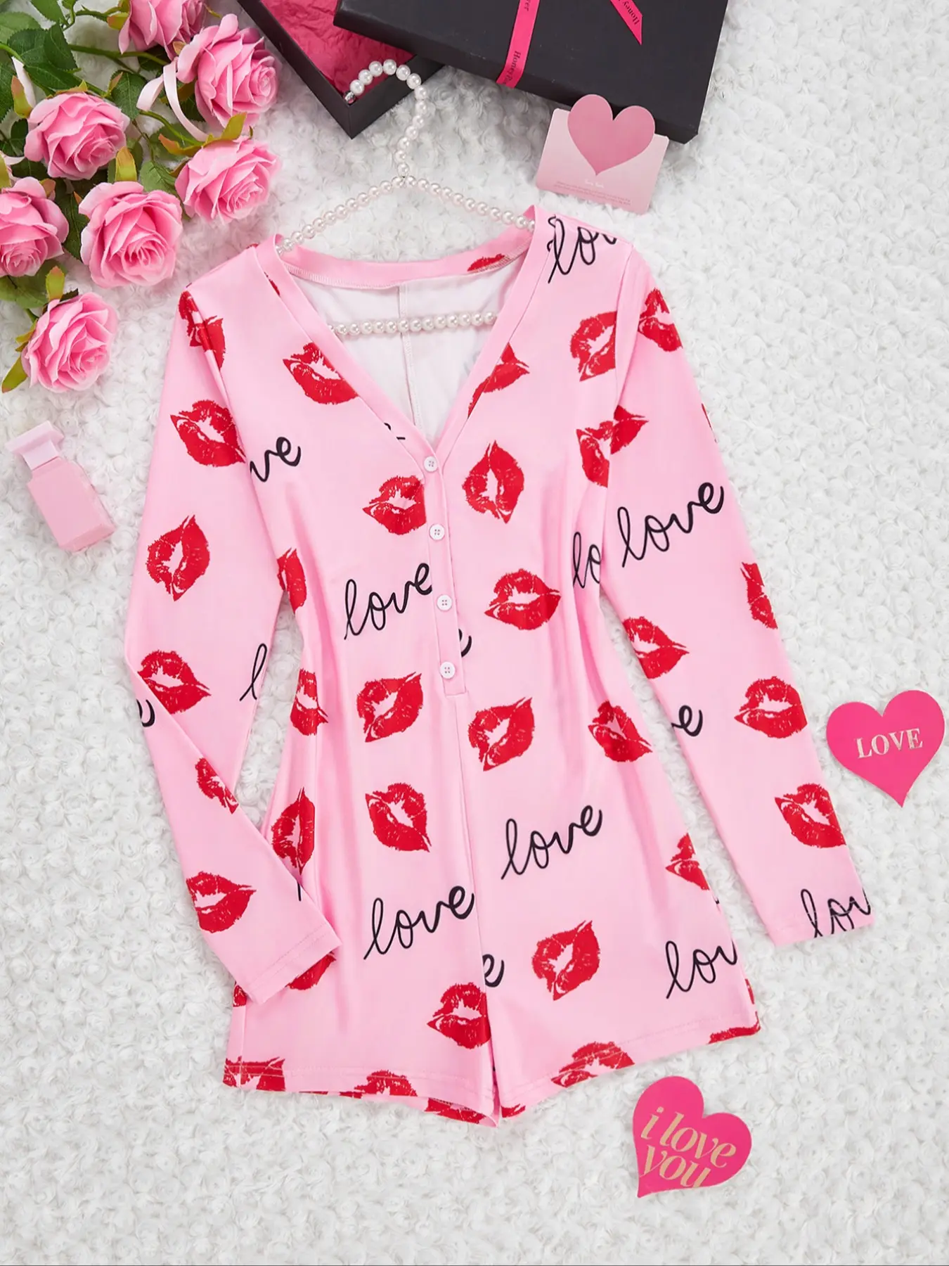 Women's Fashion Lip Print Long Sleeve One-Piece Pajama, V-Neck Half Open Front, Comfortable Sleepwear for Home and Daily Wear