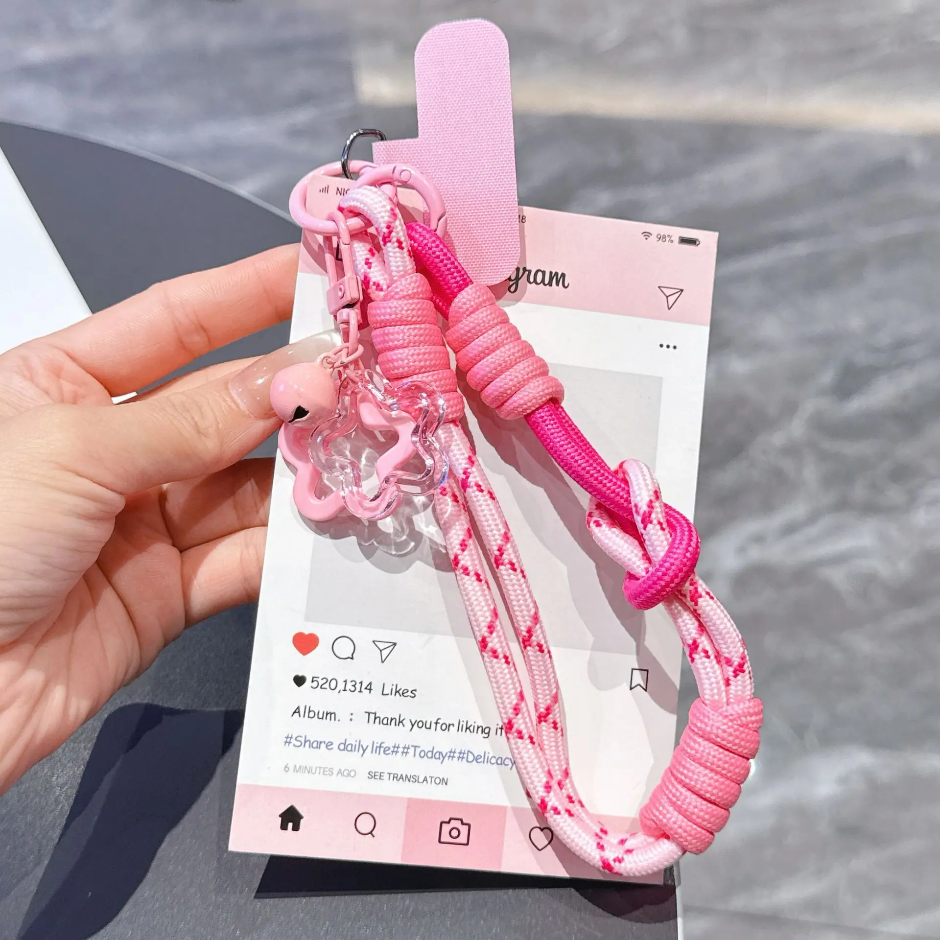 Pink star lanyard + pink hollow star pendant