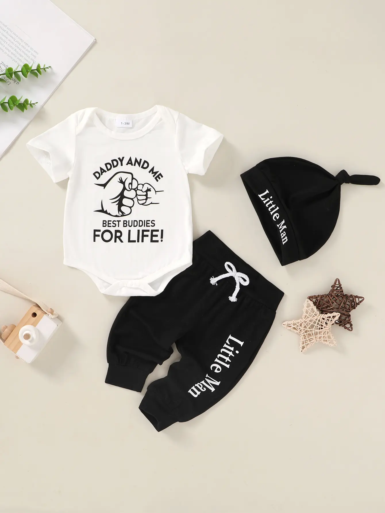 3Pcs Cute Baby Boy Outfit, Soft Breathable Letter Gesture Print Jumpsuit, Letter Tie Pants With Hat, Casual Daily Vacation Party Wear Clothing Giftsets Essentials Set Original Set Cozy