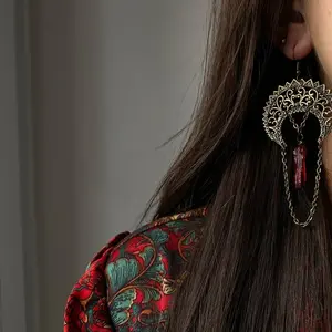 Quartz Stone Earrings,Wiccan crystal Earrings,Spiritual Healing Moon Quartz Earrings,Raw Crystal Black April,Psychic red stone Earrings. Retro Baroqu